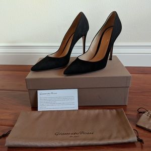Gianvito Rossi 105 Black Suede Classic Pump Heels
